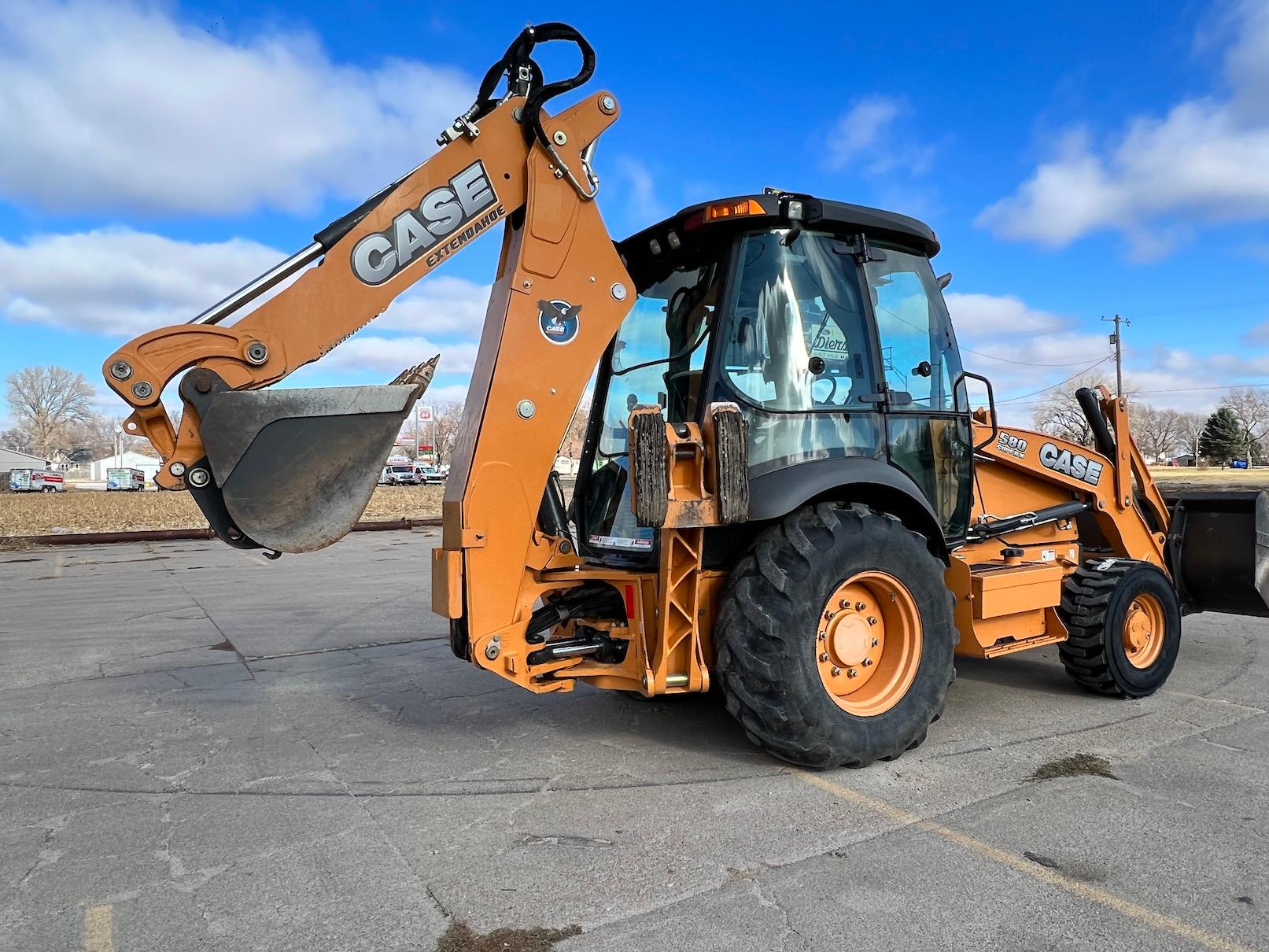 2014 Case 580 Super N MFWD Tractor Loader Backhoe