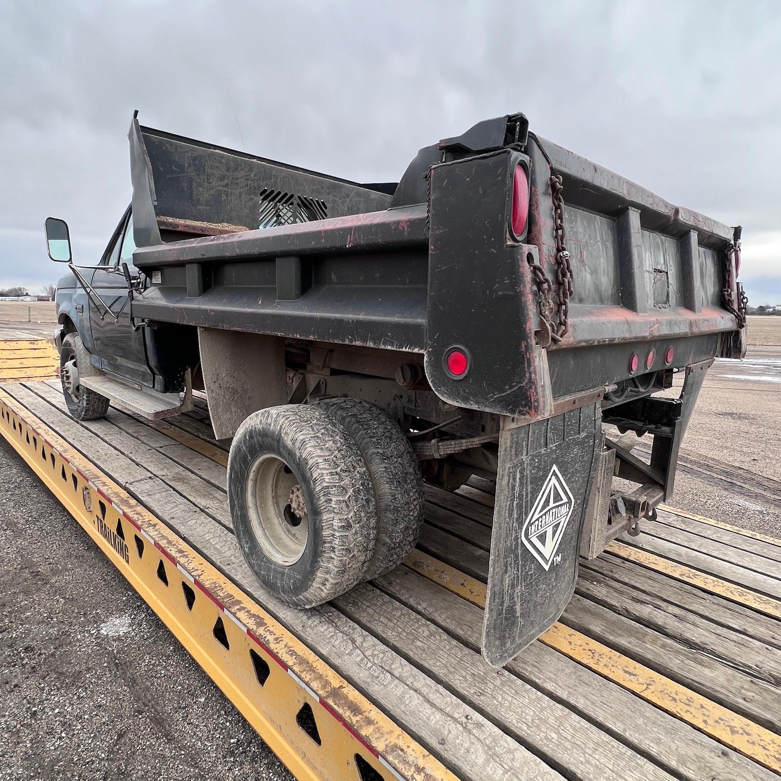 1995 Ford F-450 Dump Truck