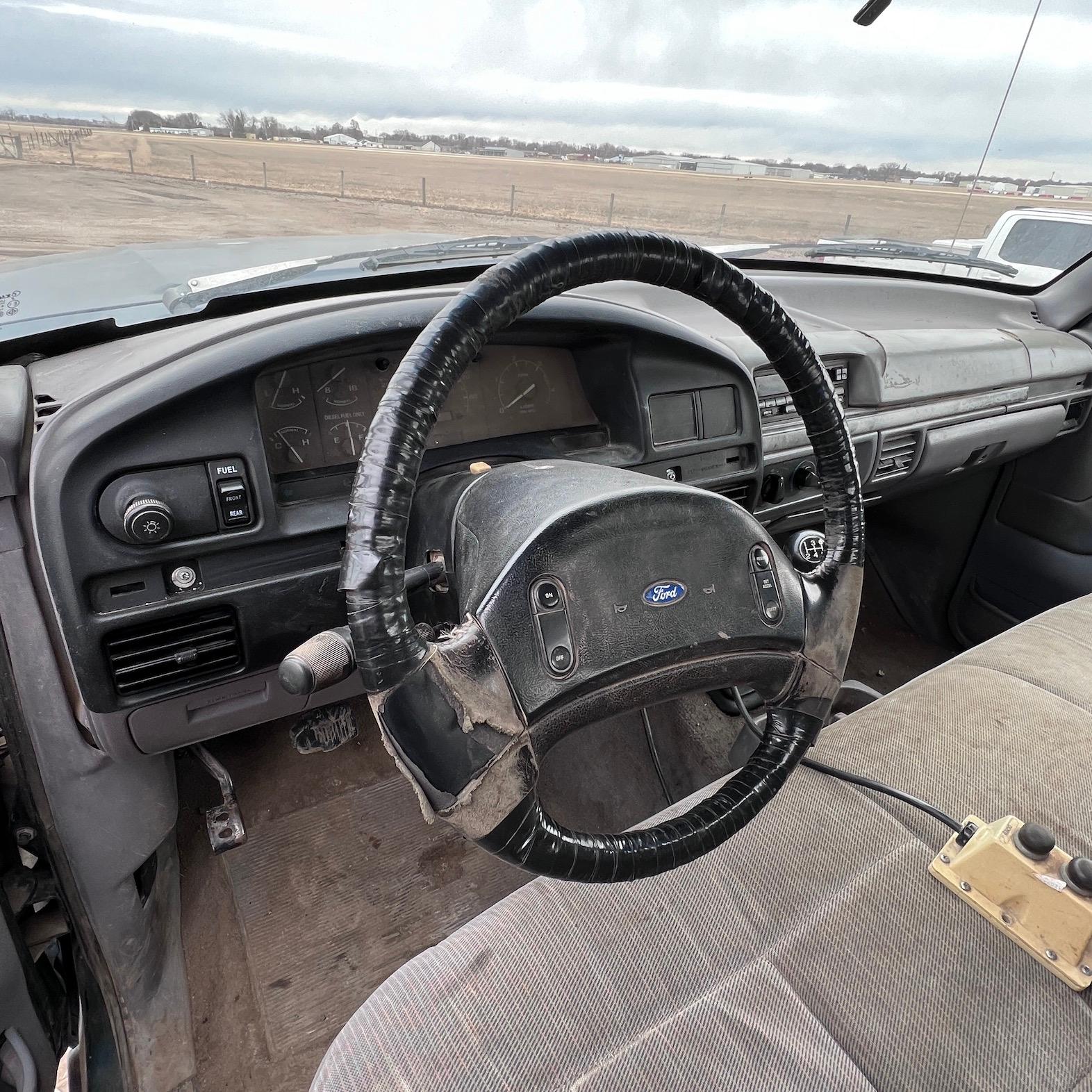 1995 Ford F-450 Dump Truck