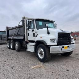 2015 Freightliner 114SD Dump Truck