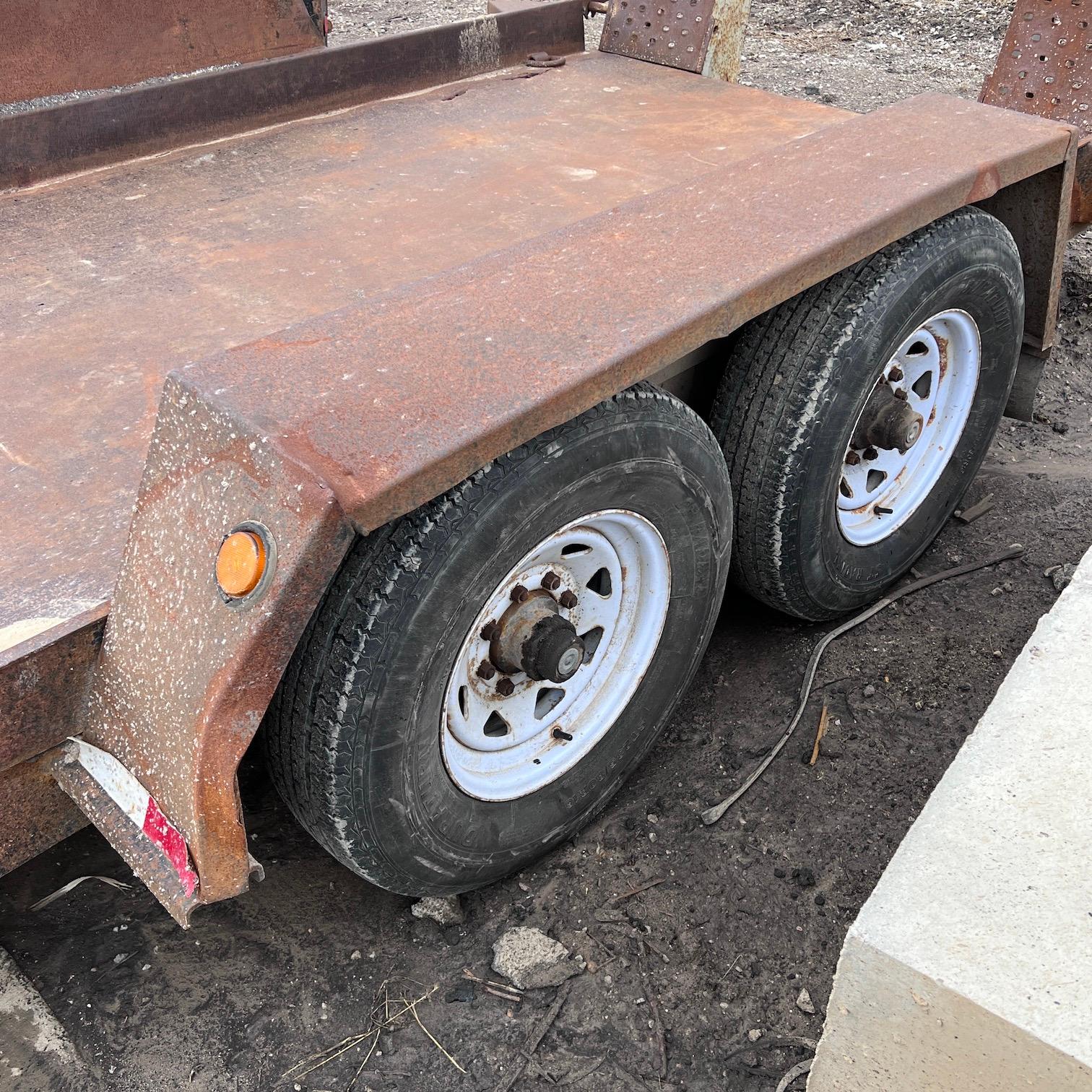 2007 Towmaster T10P Flatbed Trailer