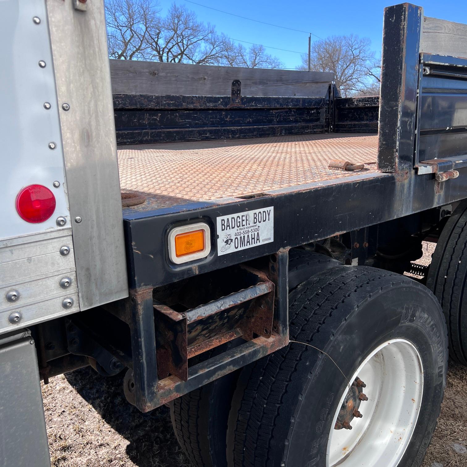 2019 Freightliner M2 Van Body Truck