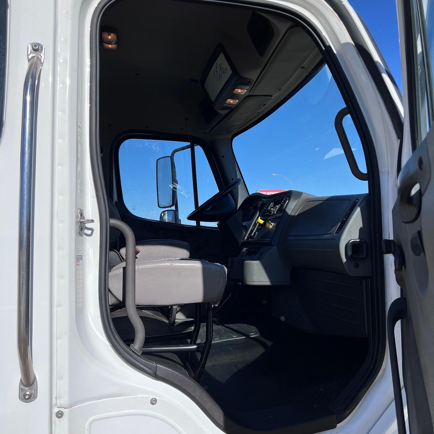 2019 Freightliner M2 Van Body Truck