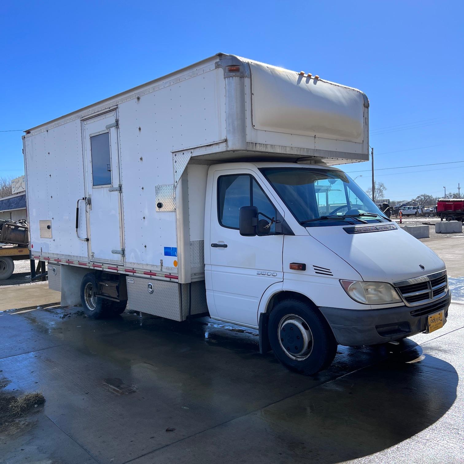 2006 Dodge 2500 Sprinter Display Van Truck