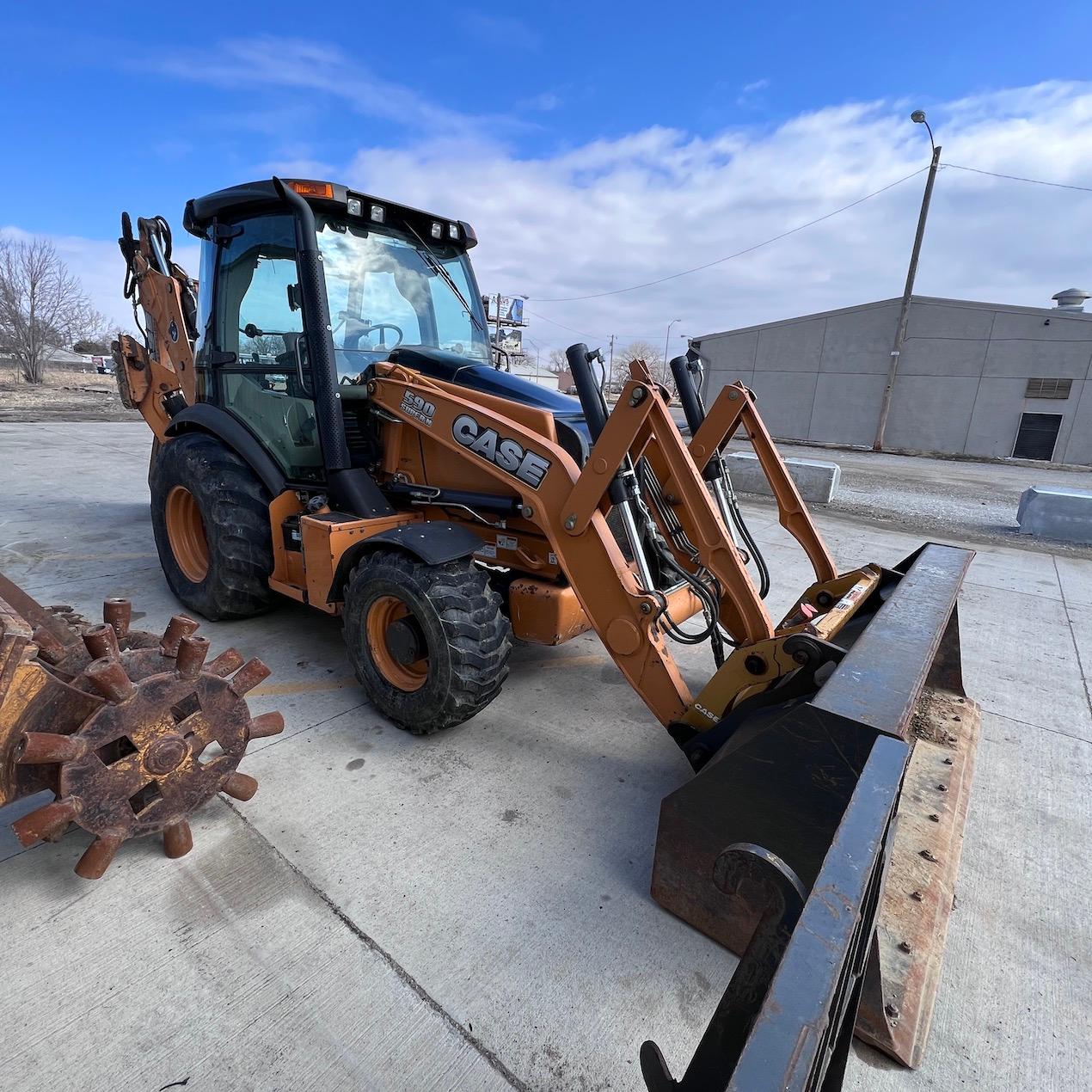 2015 Case 590 Super N Tractor Loader Backhoe - 3,460 Hours