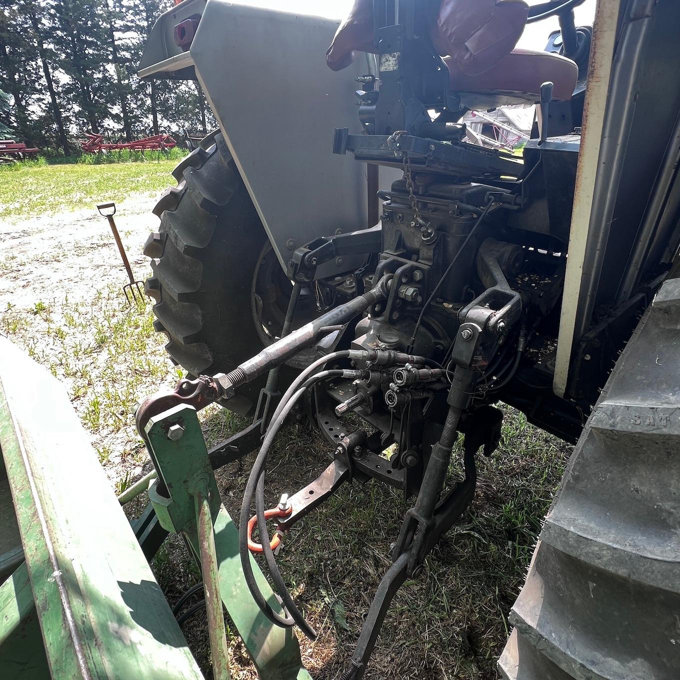 1977 White Field Boss 2-85 Diesel Tractor