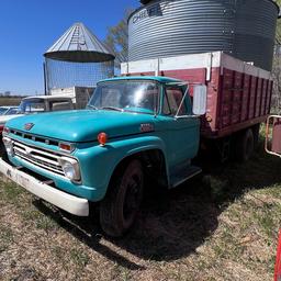 1966 Ford F-600 Grain Truck