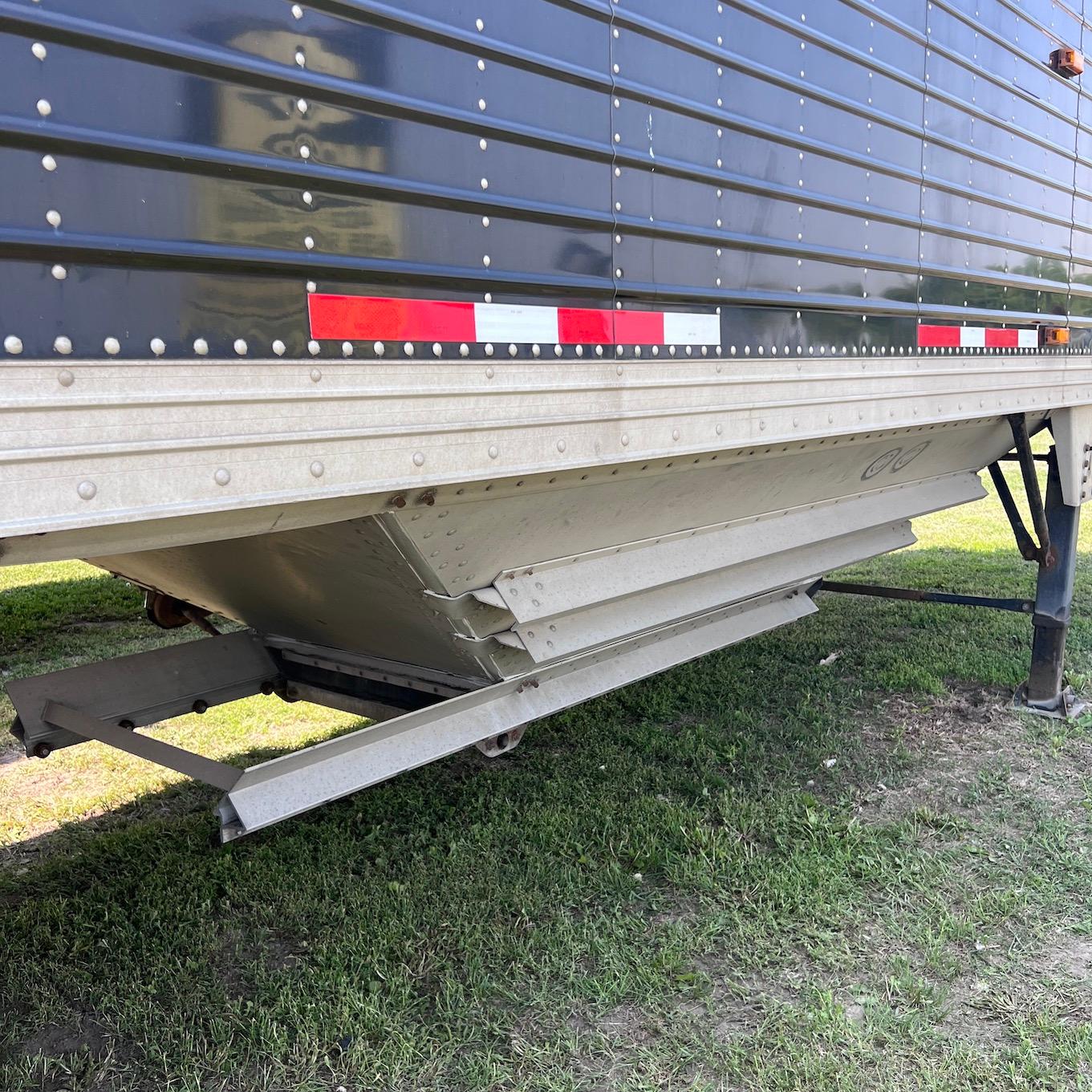 2012 Timpte Triple Axle Super Hopper Grain Trailer