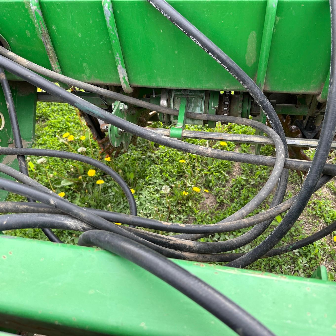 John Deere 7200 8 Row Planter