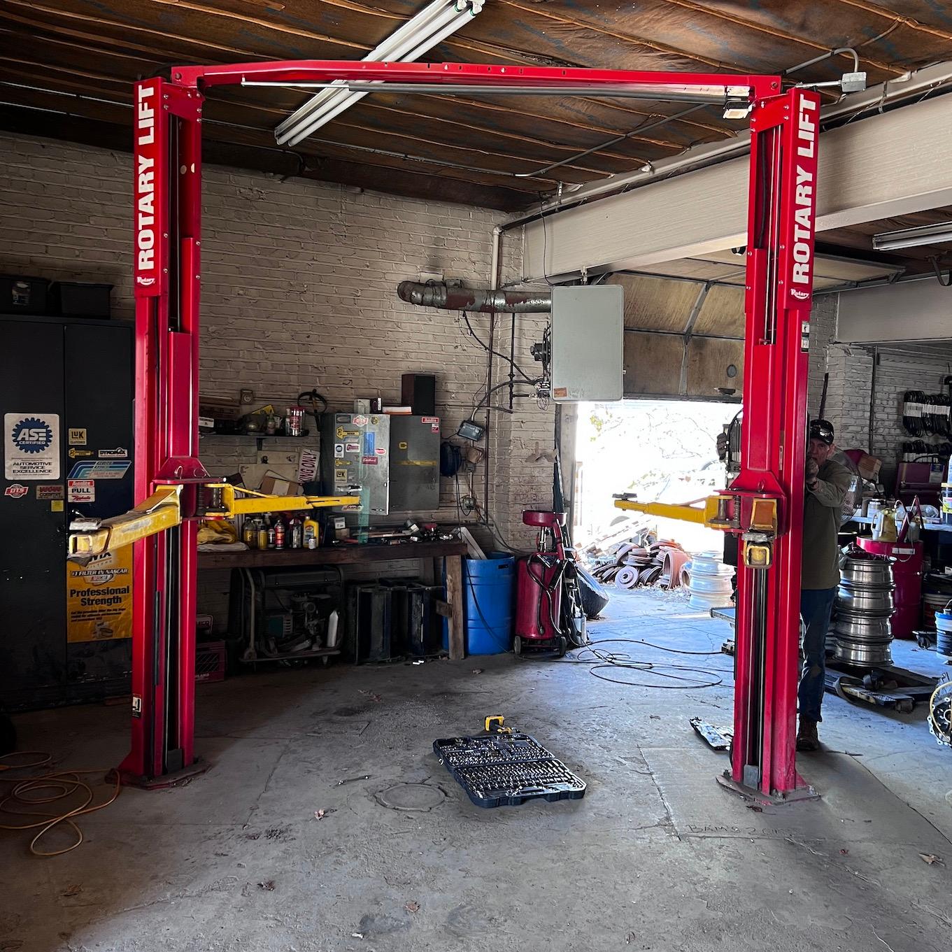 Rotary SP0A9N410 Hydraulic Car Lift