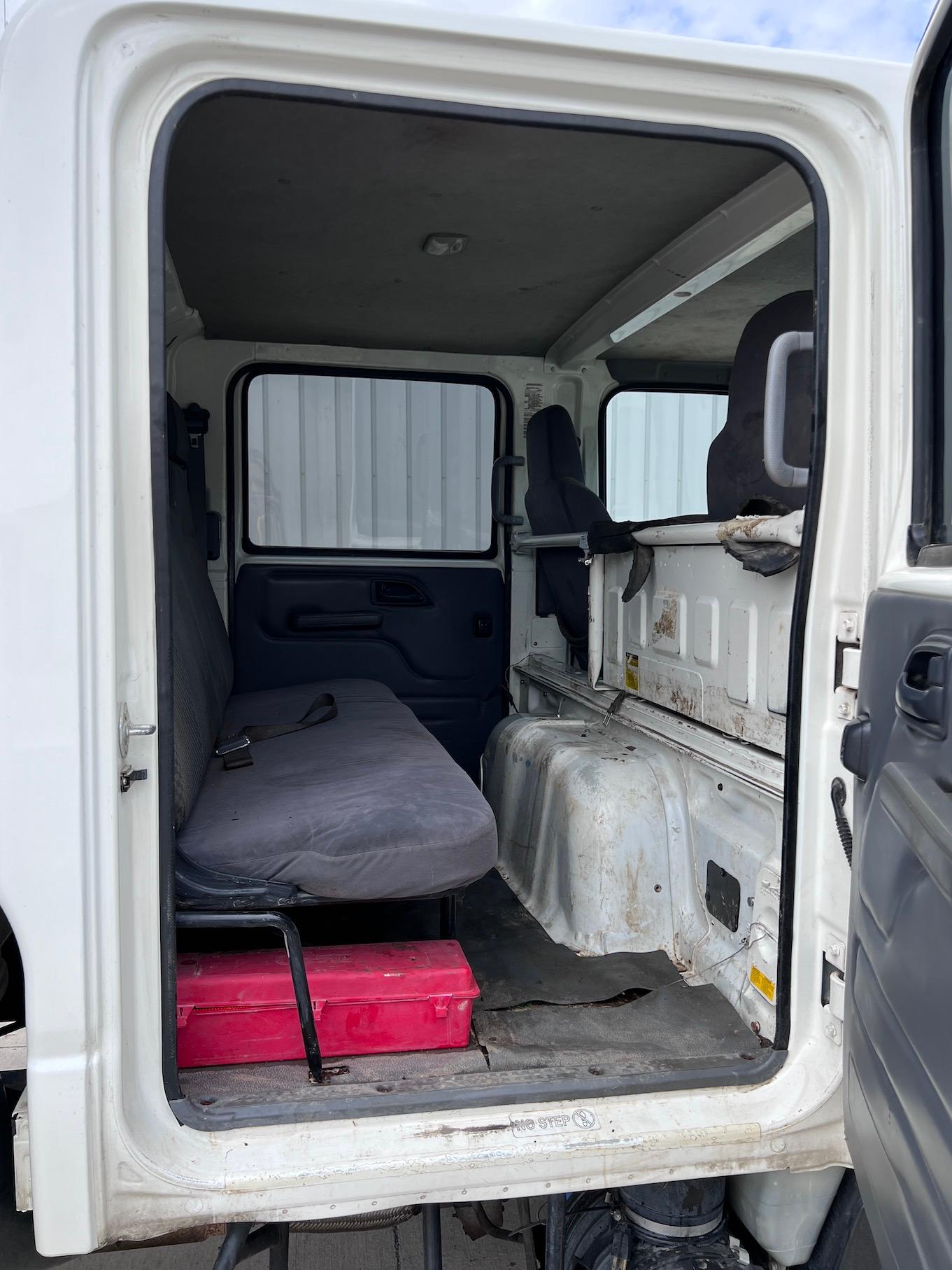 2015 Isuzu NQR Van Truck