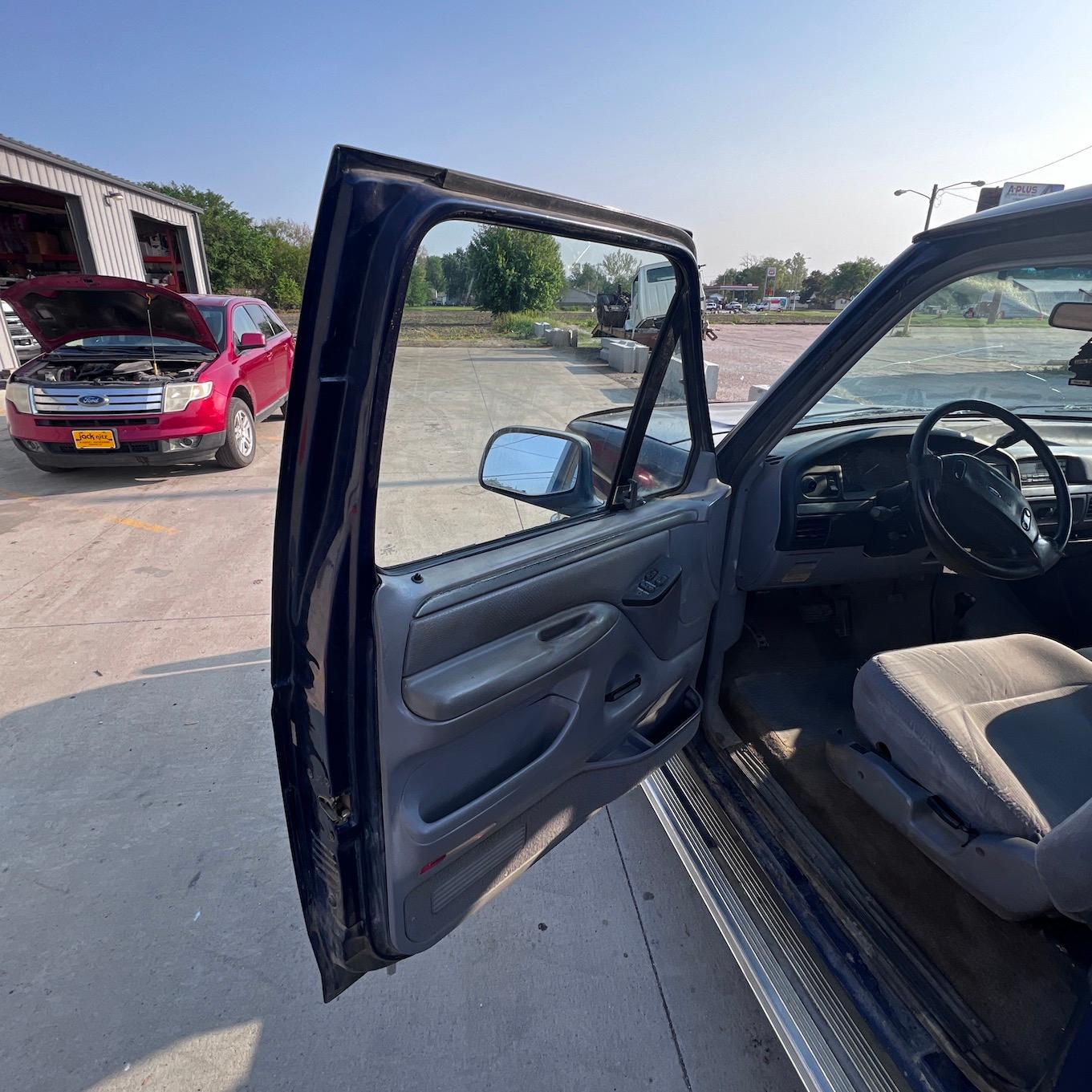 1995 Ford F-250 XLT Diesel Pickup