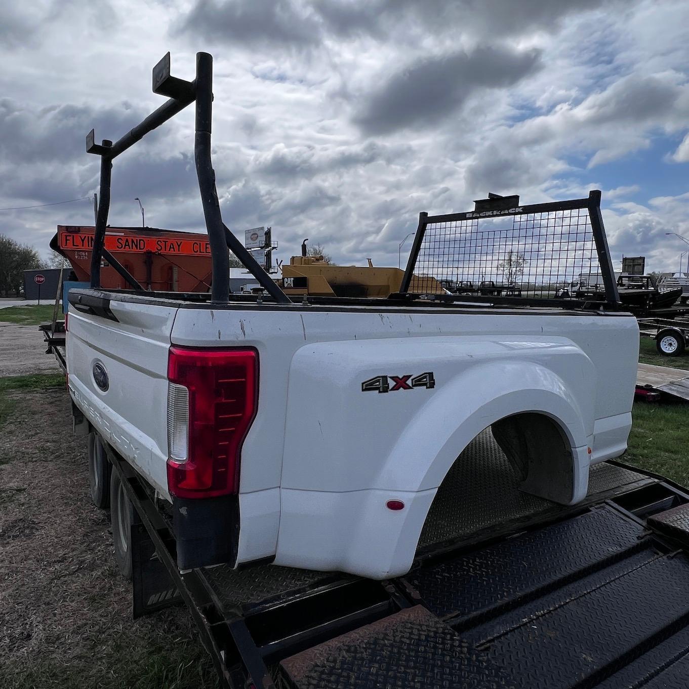 2019 White Ford Pickup Box