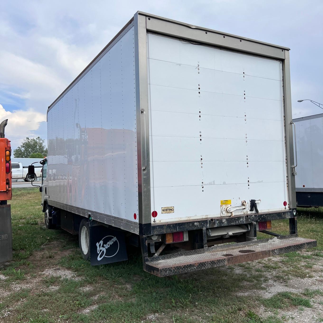 2015 Isuzu NQR Van Truck