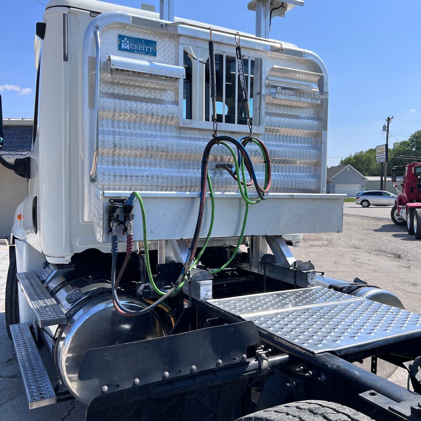 2017 Freightliner Cascadia 125 Day Cab Truck Tractor