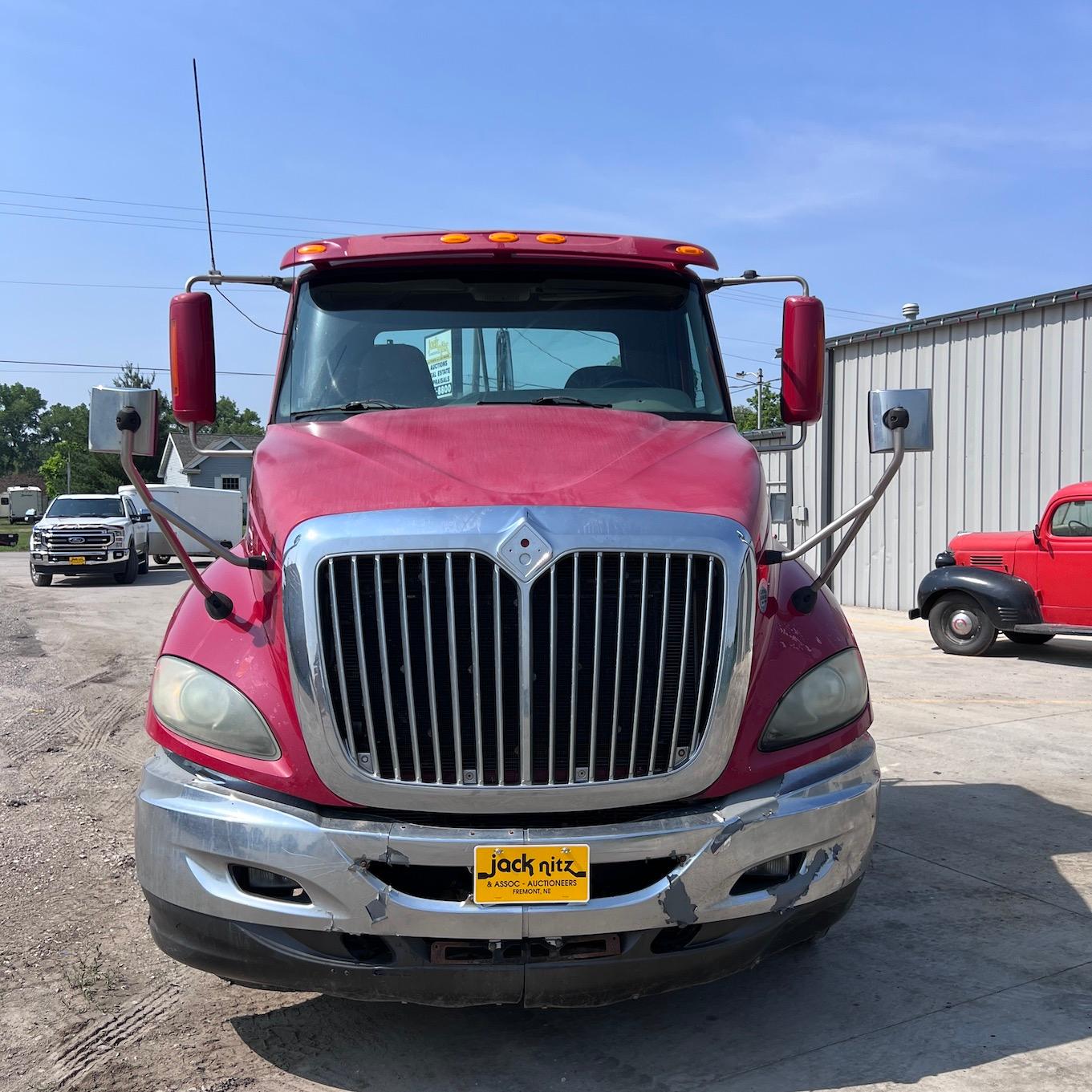 2010 International ProStar Conventional Day Cab Truck Tractor