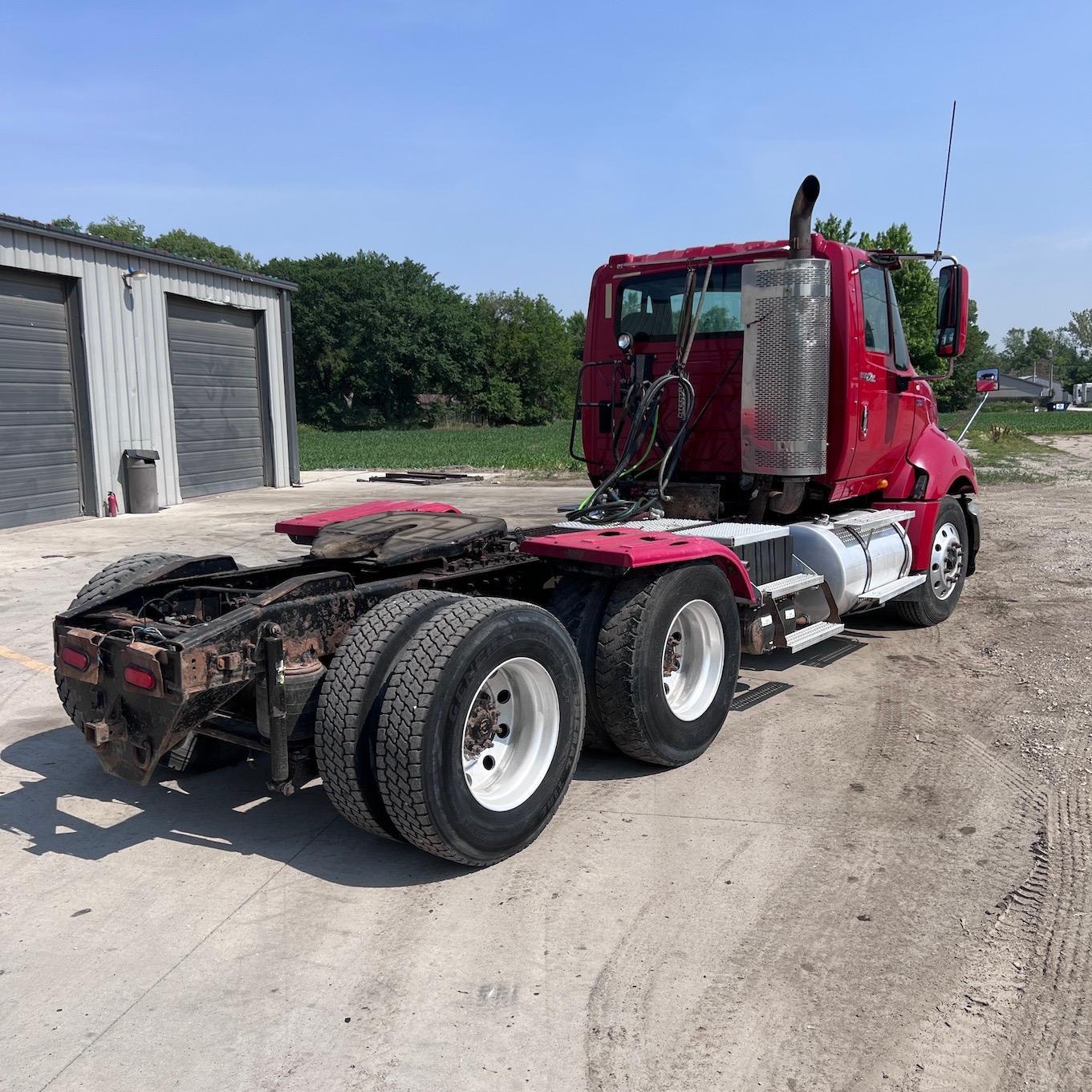 2010 International ProStar Conventional Day Cab Truck Tractor