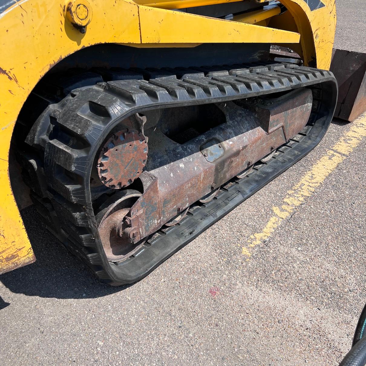 2008 Gehl CTL70 Track Skidloader