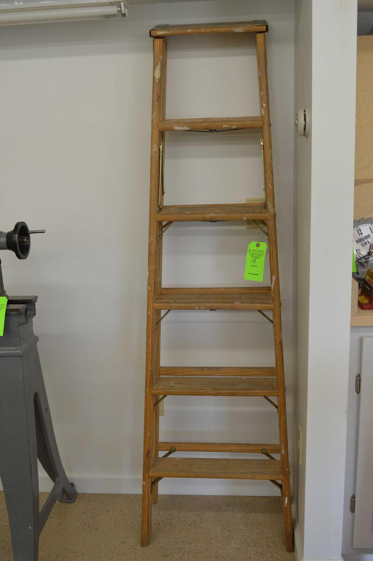 6' Wood Step Ladder