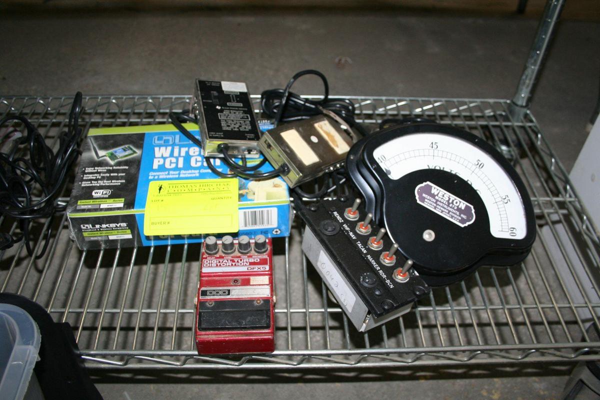 Lot: Asst. Vintage Electronics