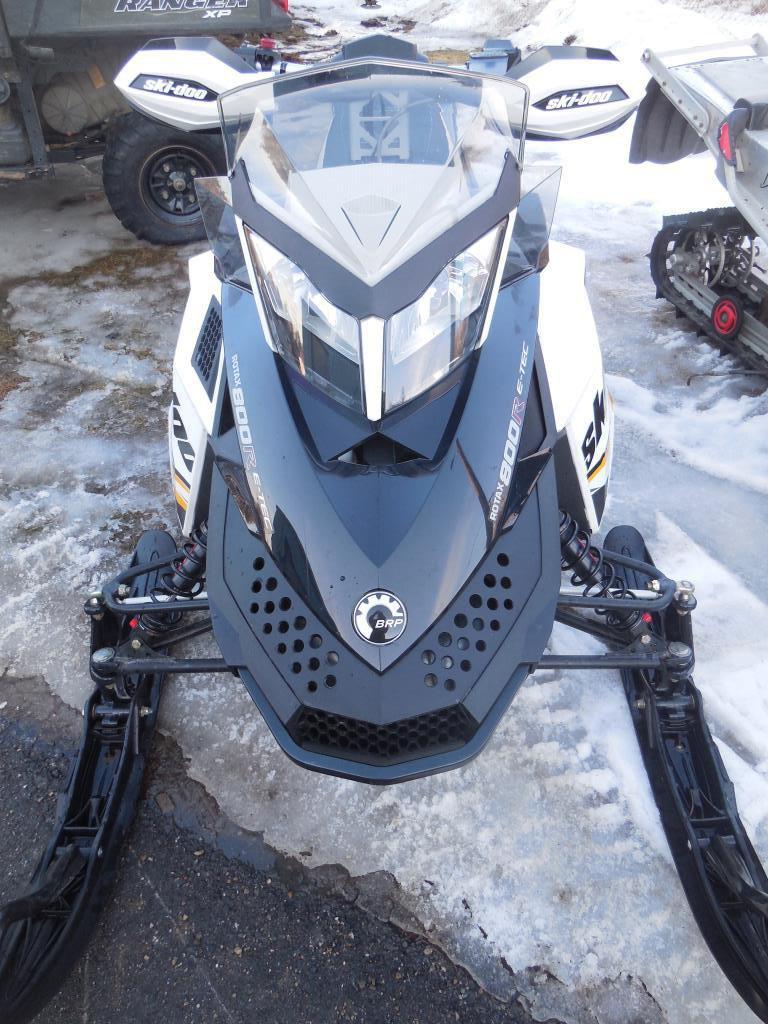 2012 SkiDoo Renagade X800