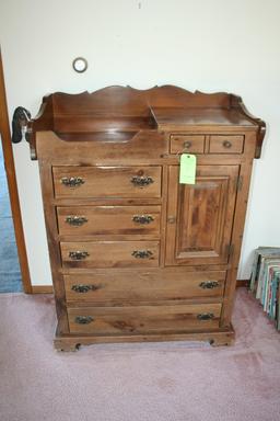 Pine Dresser/Bureau