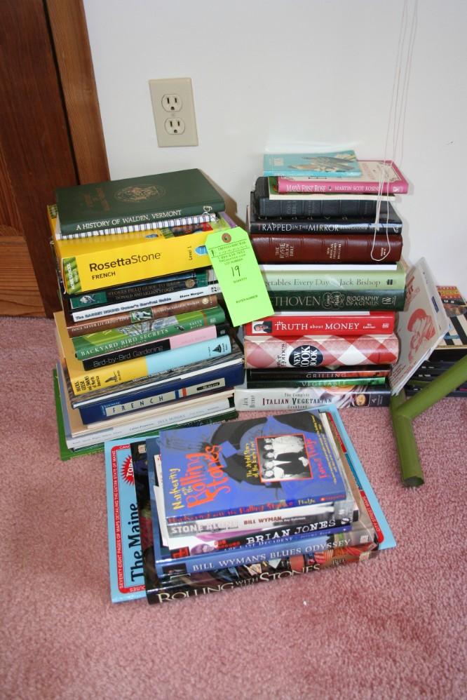 Lot: Asst. Books