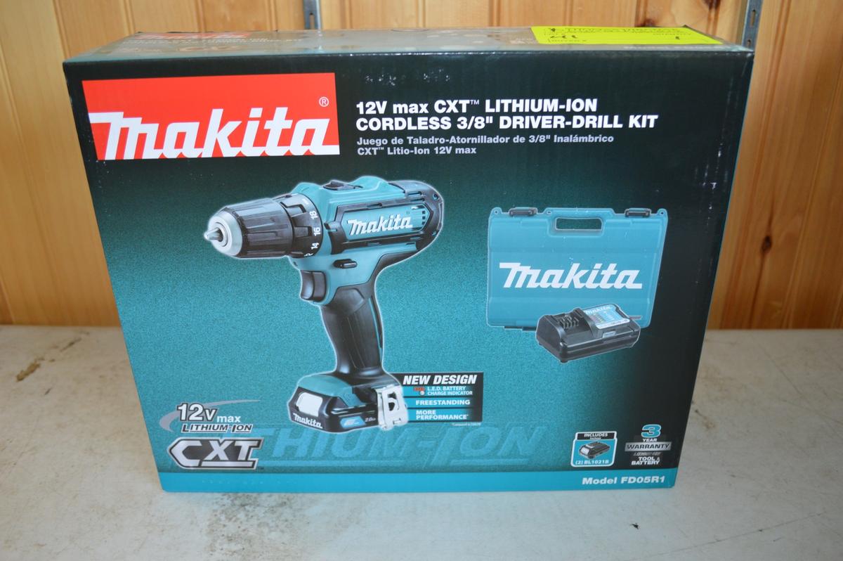 Makita 12v Cordless 3/8" Driver / Drill Kit
