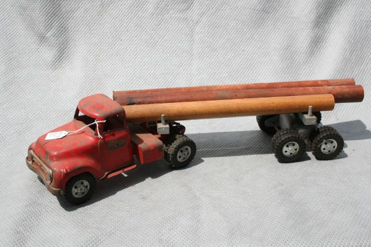 Tonka Toys Tractor / Trailer Log Truck