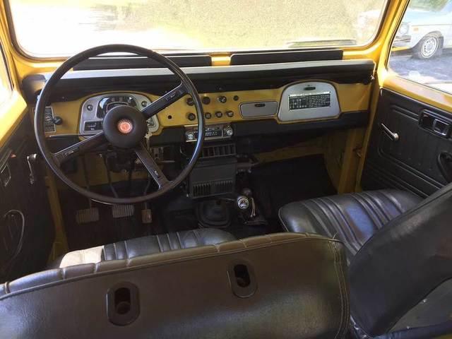 1975 Toyota FJ40 Land Cruiser; vin FJ40191868; 45700 miles; 4 spd.