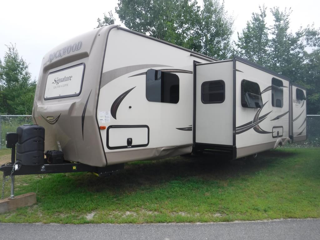 2016 Forest River Rockwood 8312 SS