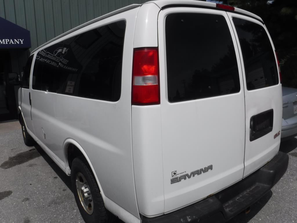 2003 GMC Savana Passenger