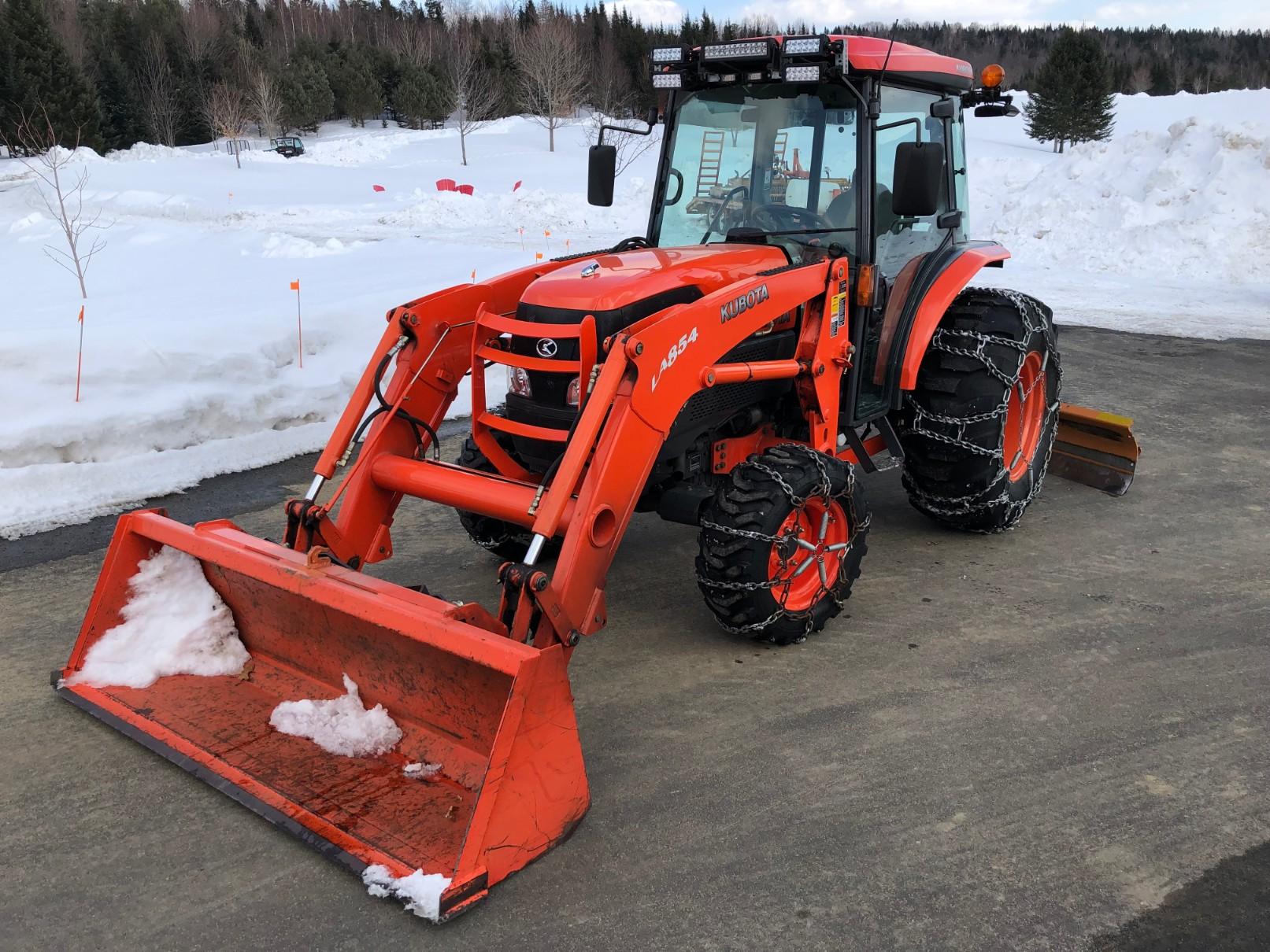 Kubota L5740 4X4 Tractor