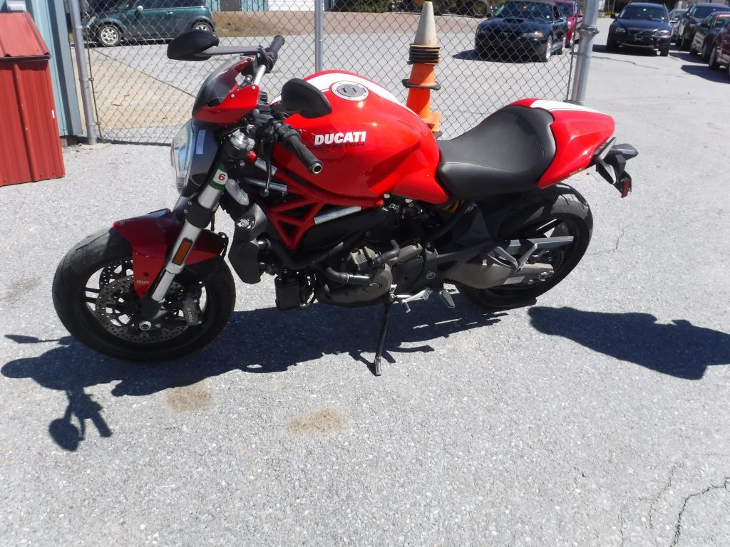 2015 DUCATI MONSTER 821