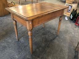 Circa 1880 Pine Table w/ (1) Drawer