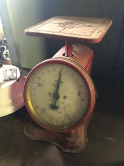 (2) Vintage Counter Scales