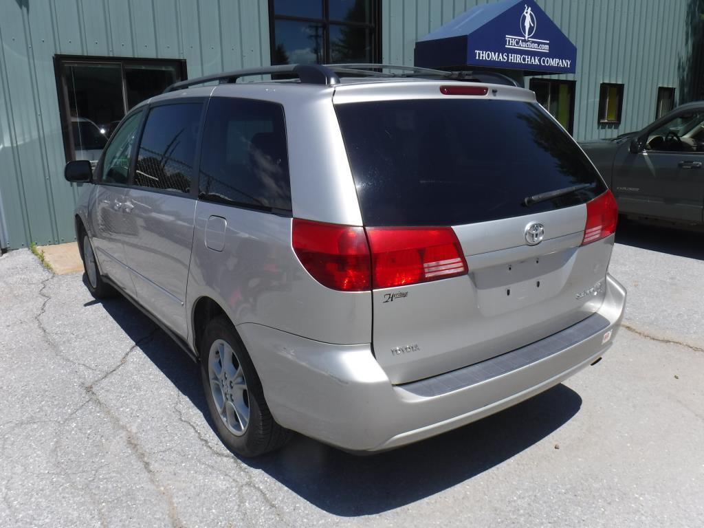 2004 Toyota Sienna