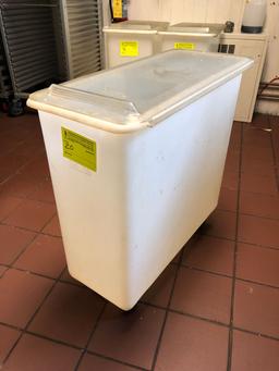 Silite 27 Gallon Mobile Flat Top Ingredient  Bin