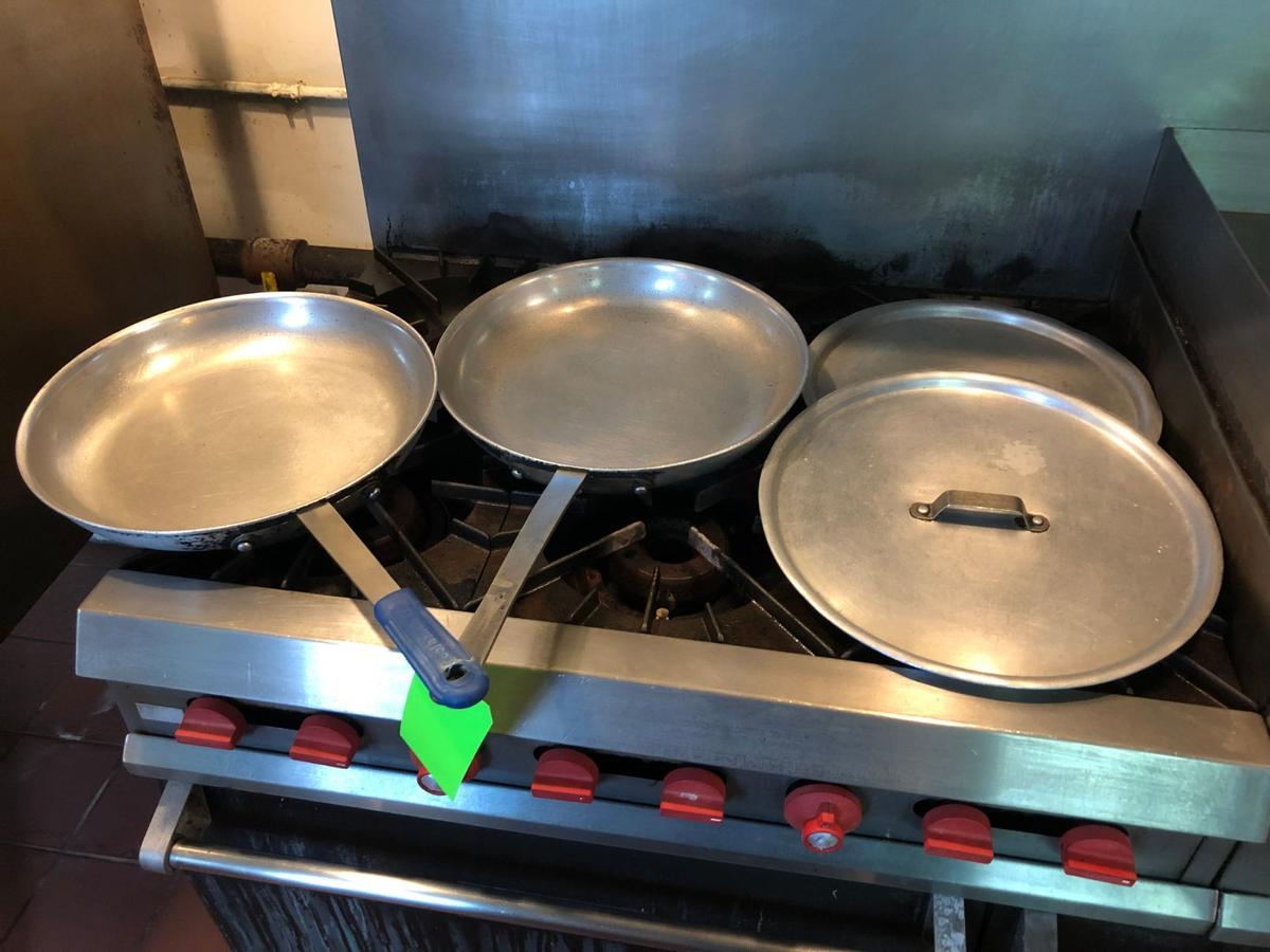 (2) 14 1/2" Aluminum Frying Pans