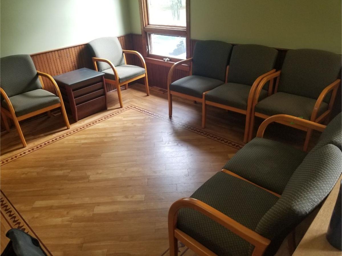 (2) Double & (3) Single Waiting Room Chairs w/ Magazine Stand