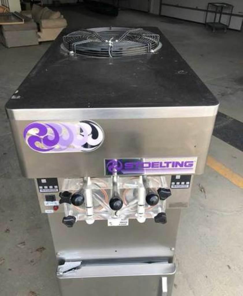 Stoelting Air-Cooled Soft Serve Machine