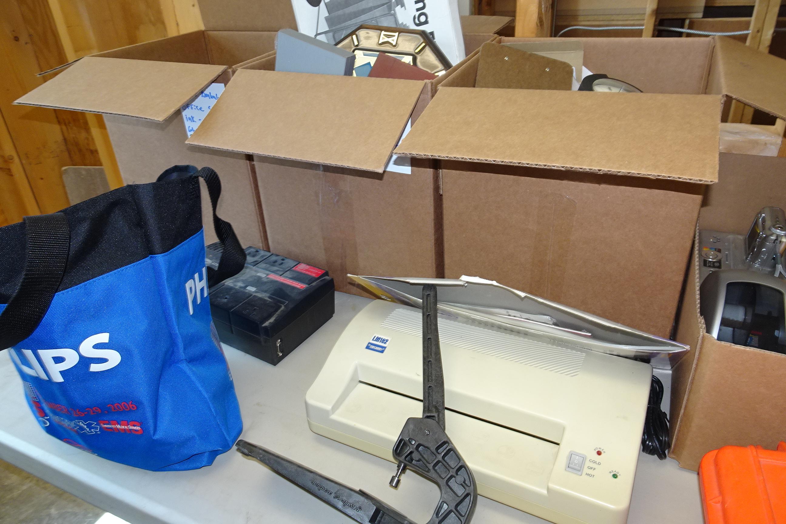 Miscellaneous Office Lot: Sony Digital Camera, Laminator, Dymo label Writer