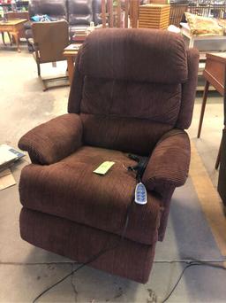 Lazy Boy Recliner w/Electronic Controls