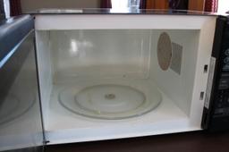 Kenmore Quick-Touch Carousel Microwave