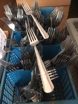 (110) Stainless Steel Dinner Forks