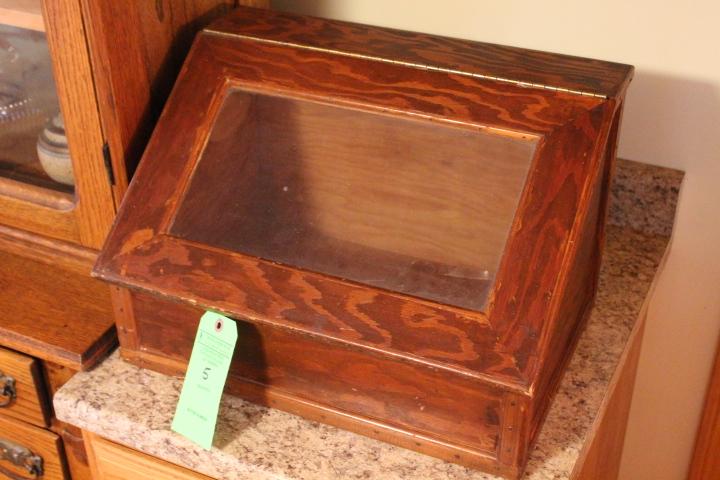 Wood Countertop Bread Box