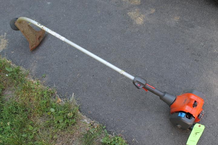 Husqvarna 122C Gas String Trimmer