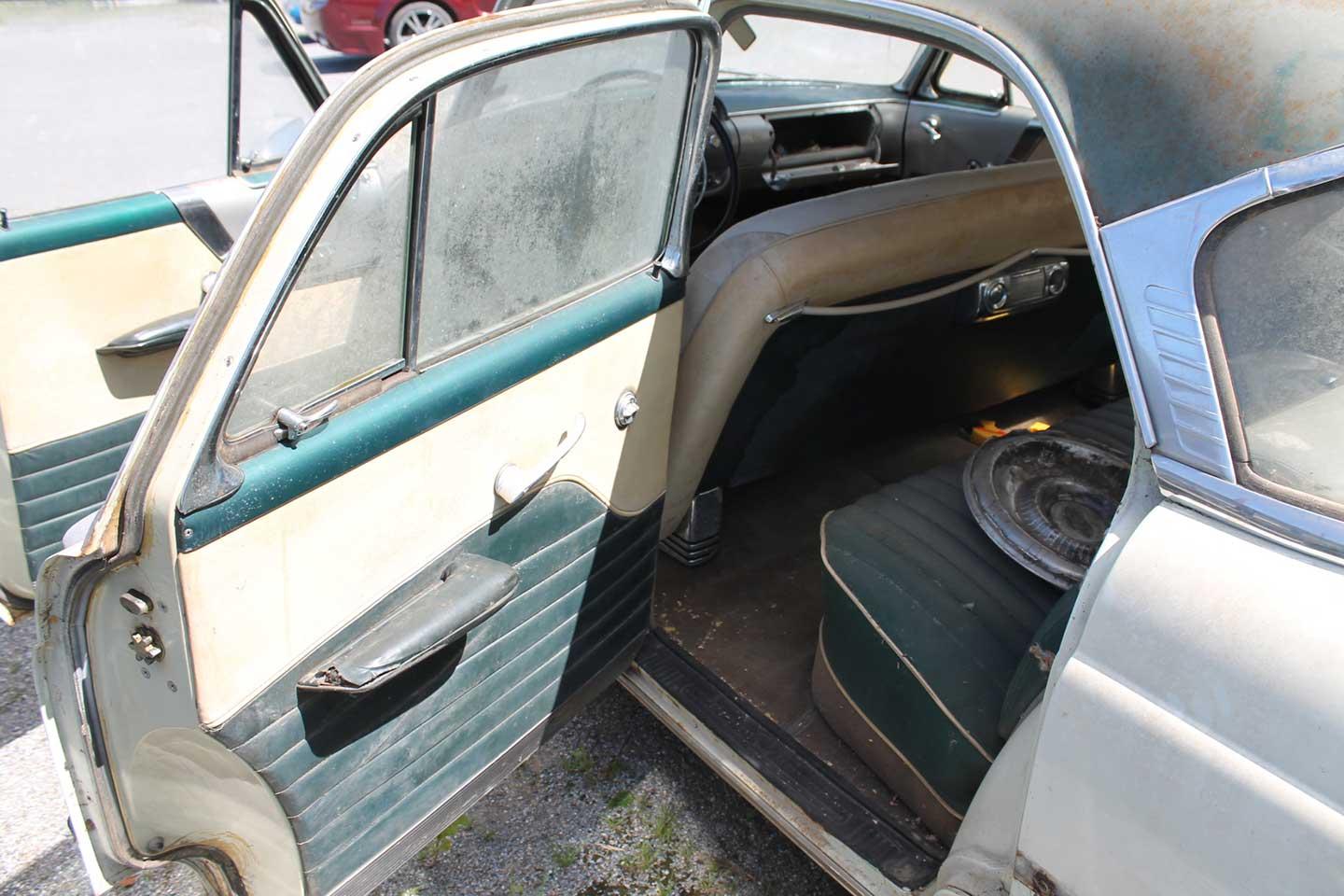 1953 Lincoln 73B Capri Sedan