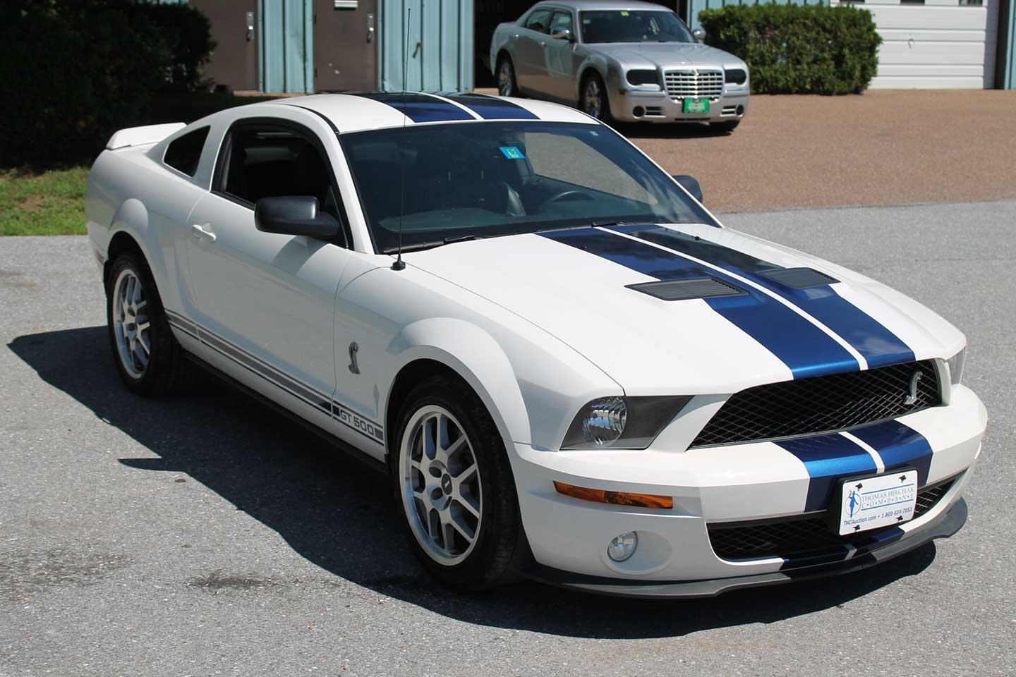 2007 Ford Mustang Shelby GT500 2-Door Coupe