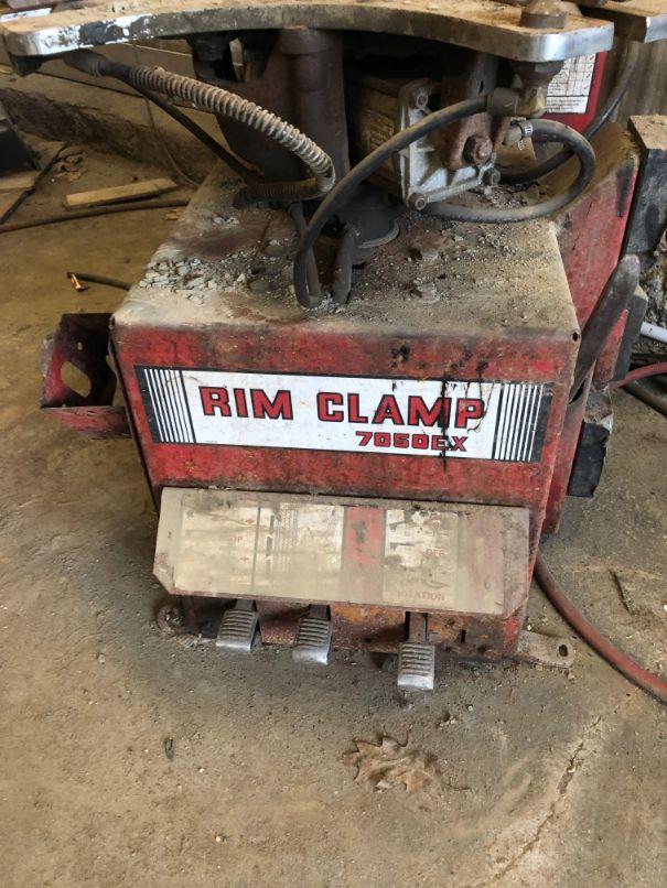 Coats Rim Clamp 7050EX Tire Machine